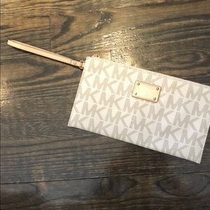 Michael Kors clutch
